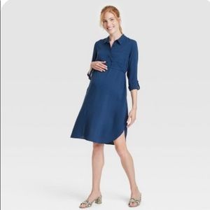 NWT Ingrid & Isabel Long-sleeve button-down maternity dress